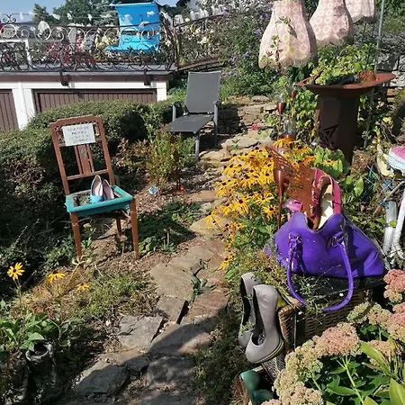 Im Erzgebirge Wandern, Fahrrad Fahren Oder Entspannen Apartment *
