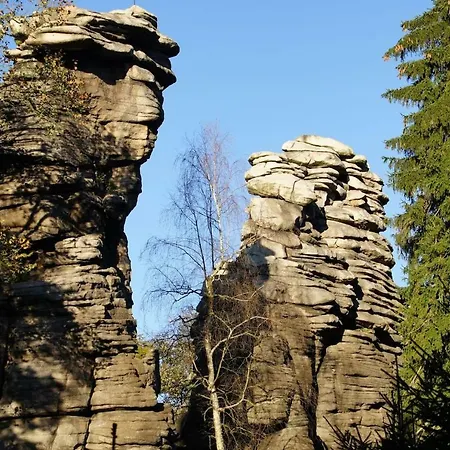 Im Erzgebirge Wandern, Fahrrad Fahren Oder Entspannen